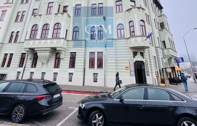 Prenájom reprezentatívnych kancelárskych priestorov – Šafárikovo námestie, Bratislava – Staré Mesto