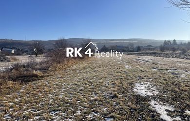 RK4 - NA PREDAJ - Krásny pozemok na stavbu rodinného domu  - Ratnovce -  okres  Piešťany