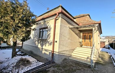 PREDANÉ! Útulný 4 izbový dom na predaj