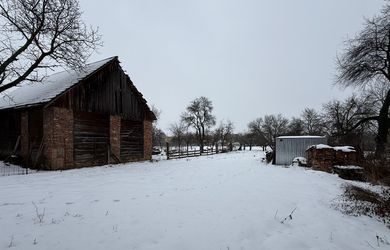 Stavebný pozemok s projektom a  stavebným povolením, Pruské, 1320 m2