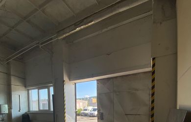 Prenajmeme v Košiciach ( Nad Jazerom ) skladové priestory 500 m2, rampa, parkovanie