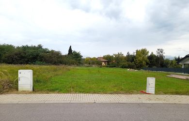 Na predaj stavebný pozemok v obci Beniakovce.