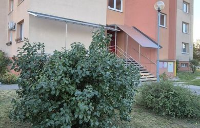 hľadám súrne 1i byt Vrakuňa, Podunajské Biskupice