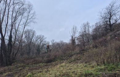 Na predaj stavebný pozemok na Dolnokorunskej ulici mestskej časti Devín v Bratislave