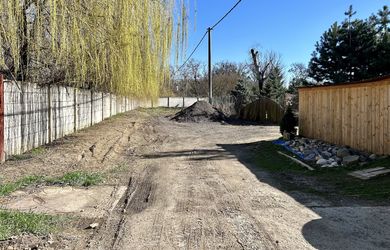 Na predaj | Stavebný pozemok 1398 m² - Topoľnica