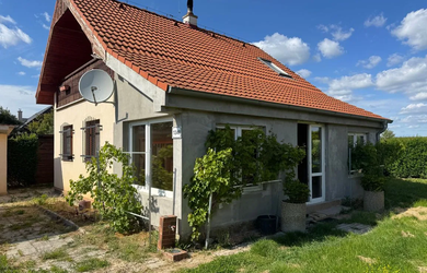 NA PREDAJ rekreačný dom pri Šulianskom jazere