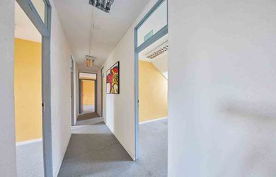 Administratívne priestory,132 m2, 7 kancelárií pri Poluse
