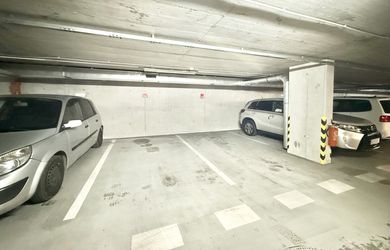 Predaj - garážové státie - Bratislava - Ružinov - Nivy