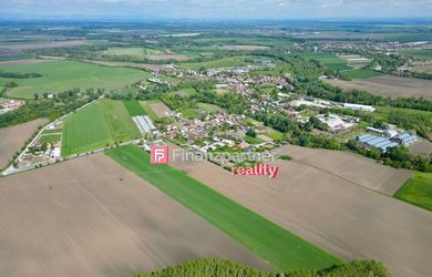 Na predaj investičný pozemok 20.000 m2 Dunajský Klátov