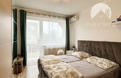 Reality KOMPLEX s.r.o., Vám ponúka EXKLUZÍVNE na predaj 3-izbový byt v pokojnej obci Mierovo