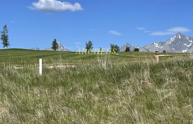 Exkluzívne / stavebný pozemok 784 m2, Malý Slavkov