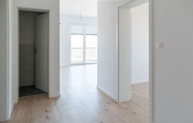 Slnečný 3 izbový byt SKOLAUDOVANÉ