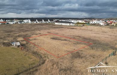 Ponúkame na predaj 634m2 pozemok, časť Konopiská v Čunove