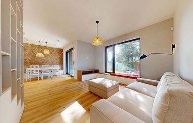 REZERVOVANÉ  - NOVOSTAVBA | Dizajnový 4-izbový rodinný dom v BOHO štýle – Železničná ulica, Bratislava – Vrakuňa