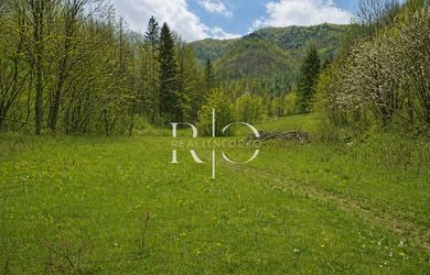 Na predaj stavebný pozemok v obci Povina, Kysucké Nové Mesto
