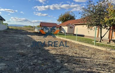 Pozemok 654 m2 - Tureň