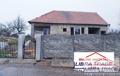 Ponúkame na predaj 2-izbový rodinný dom v obci Mužla.