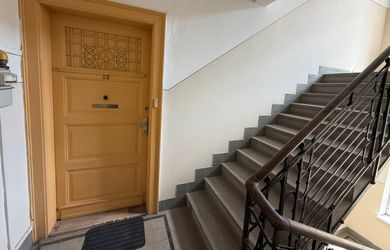 Veľký 2,5 izb. byt, 4. poschodie, výhľad na Kamzík - Bratislava Nové Mesto