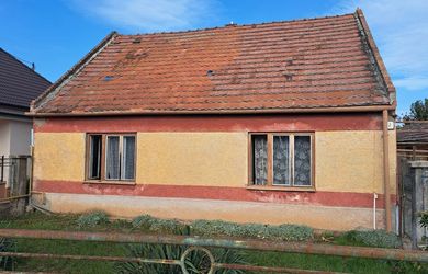 Rodinný dom s priestranným pozemkom, Cífer, Trnava TOP