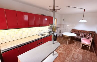 EXKLUZÍVNE | Rodinný dom s veľkorysým pozemkom v blízkosti centra Humenného | Bývajte s Nami