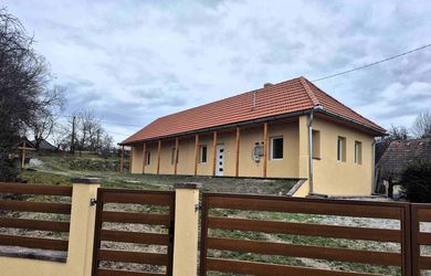 Výnimočné bývanie vo Füzérradvány s výhľadom na kaštieľ