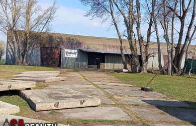 NA predaj sklad 751m2 Levice