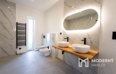 Na predaj 5-izbový rodinný dom v Moravanoch nad Váhom