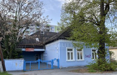 Kancelárske a administratívne priestory na prenájom v Leviciach – rôzne možnosti využitia