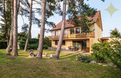 Exkluzívne na predaj rodinný dom s pozemkom s garážou a veľkorysým priestorom 932m2 vo Zvolene