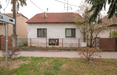 Na predaj rodinný dom Trnava, Zelenečská ulica, pozemok 1085 m2