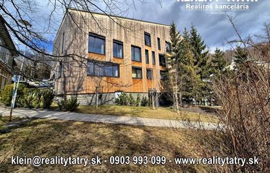 Apartmán 2 izbový s parkovacím státím - TOP STAV, TOP LOKALITA - ODPORÚČAME !!!