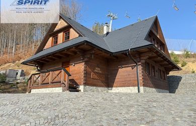Luxusná chata Jedlička NA PREDAJ – Valča, okres Martin