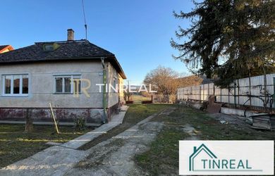 NA PREDAJ – Rodinný dom s veľkým pozemkom – Myslina