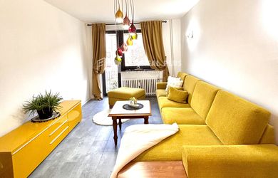 Znížená cena! Ponúkame Vám na prenájom kompletne prerobený, krásny 3 izbový byt v centre mesta Nové Zámky