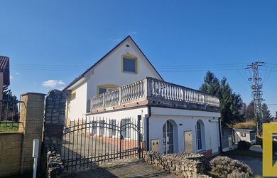 Útulný rodinný dom s krásnou terasou v Záhorskej Bystrici