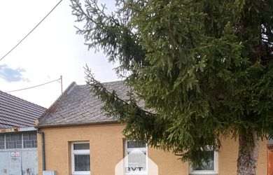 Na predaj 3-izb rodinný dom v centre mesta Malacky