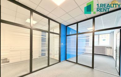 Ponúkame na prenájom obchodné priestory s rozlohou 108 m2 - Žilina