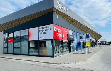 NEO - OC SOFI, TRNAVA- prenájom, takmer 320m²