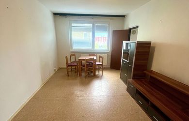 Priestranný 3 - izbový byt - Rožňava, Okružná ulica