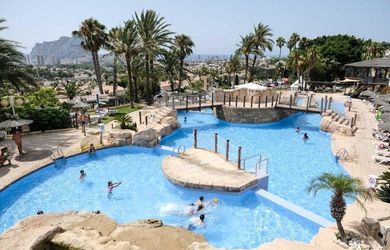 BYTY V BUNGALOVOCH NA POSTEJNOM POSCHODÍ V CALPE
