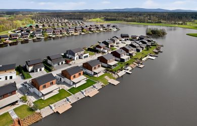 Novostavba 4izbovej vily priamo na jazere v Penati Golf Resort