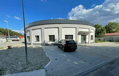 Nebytový priestor o výmere 83, 90 m2 v prjemnej lokalite pri Malackách.  Novostavba