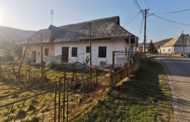 Predaj vidieckeho domčeka v obci Horné Strháre