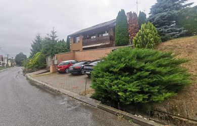 Opakovaná dražba rodinného domu v obci Koválov
