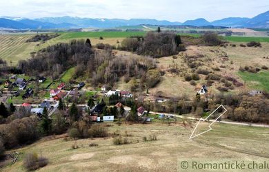 Investičný pozemok na peknom mieste nad obcou Malatíny