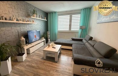 SLOVREAL - na predaj 4i byt Levice