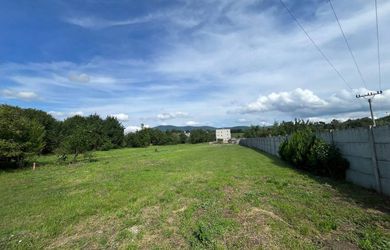 Stavebný rovinatý pozemok-NA PREDAJ-Košice-Ždaňa