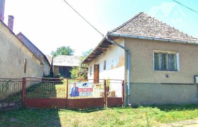 Predaj,starší dom s pozemkom v obci Ozdín,okres Poltár