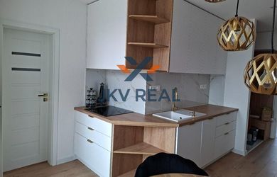 Prenájom 3 izboveho bytu po kompletnej rekonštrukcii,Nový Juh