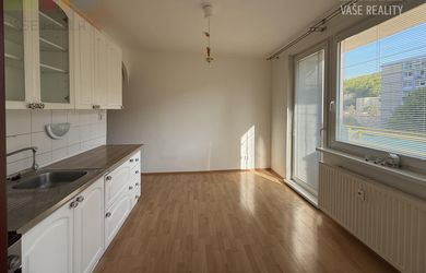 Na predaj väčší 2 izbový byt, Trenčianske Teplice, 57 m2